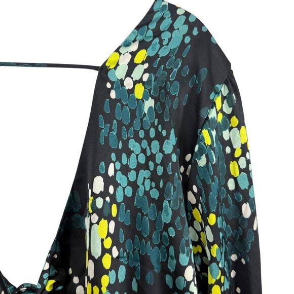 Torrid Satin Surplice Tie Cut Out Back 40260416 Long Sleeve Teal Blouse Top 4X - Picture 12 of 16